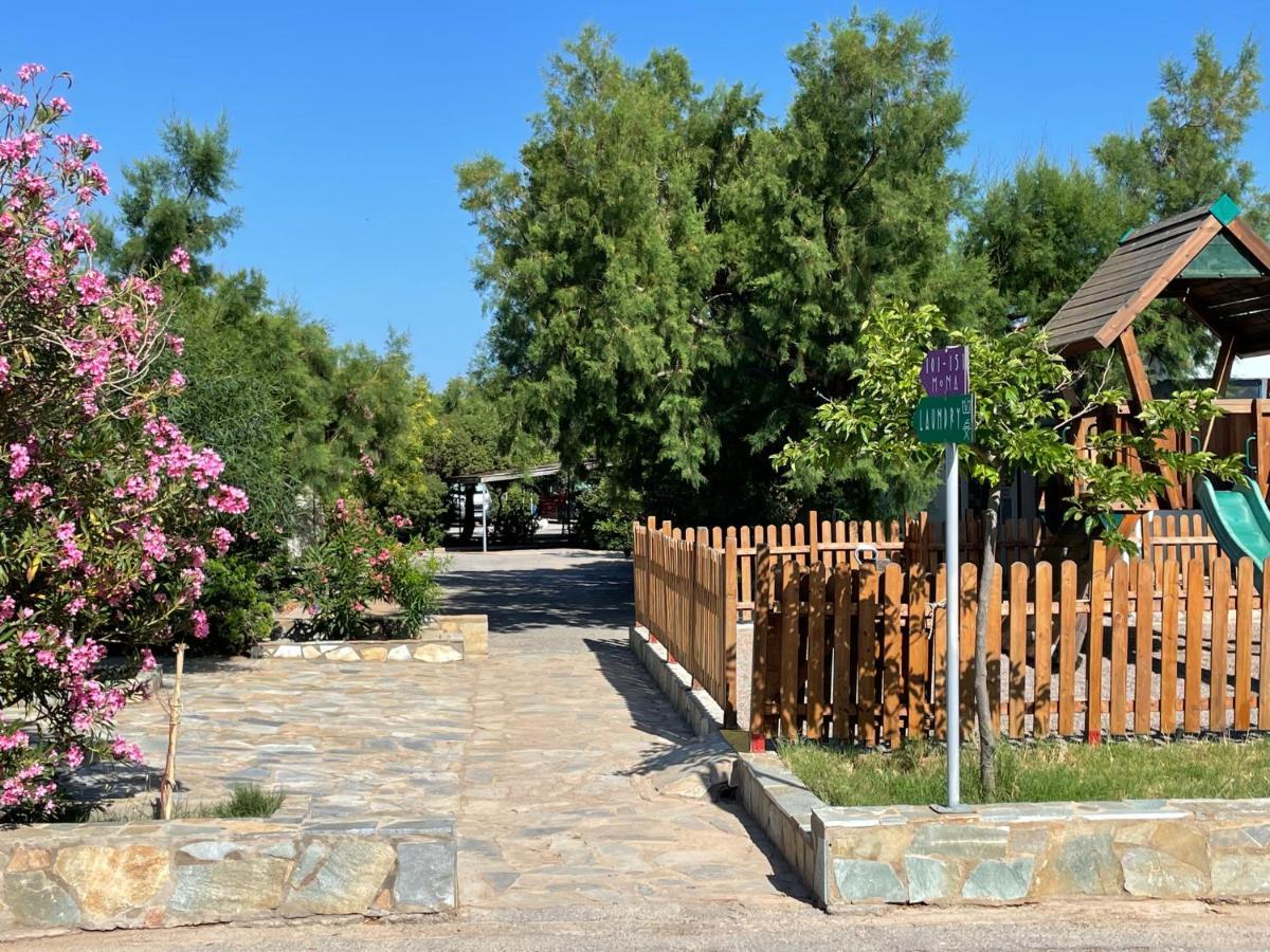 Simos Camping Elafonisos & Bungalows מראה חיצוני תמונה